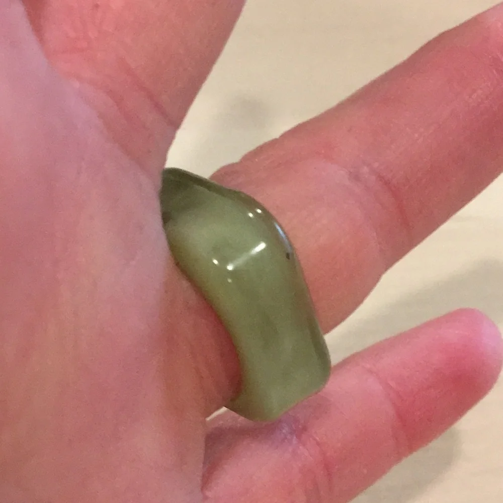 Vintage Sculpture Olive Lucite Ring Size 6.5